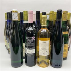 Mixed wine, including Pieroth Blue 2011, Kabinett, Moira's 2009  Reserva, Chai 2011 Bordeaux, etc, various content and proof (31)