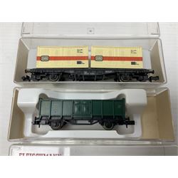 Fleischmann 'N' gauge - thirteen goods wagons Nos.8202K, 8207, 8230, 8234, 8282, 8320, 8327K, 8330, 8343K, 8517K, 868523K, 852402K & 852403K; all boxed (13)