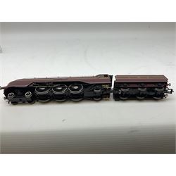 Hornby '00' gauge - LMS Streamlined Princess Coronation Class 4-6-2 locomotive 'Duchess of Hamilton' no. 6229, Class A4 4-6-2 locomotive 'Sir Charles Newton' no. 4901 and Class A4 4-6-2 locomotive 'Mallard' no. 4468, all DCC ready (3)
