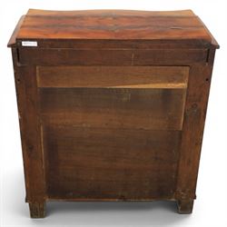 Victorian mahogany chiffonier, with serpentine front and book-matched veneered top, over a frieze drawer and cabinet, raised on pad feet