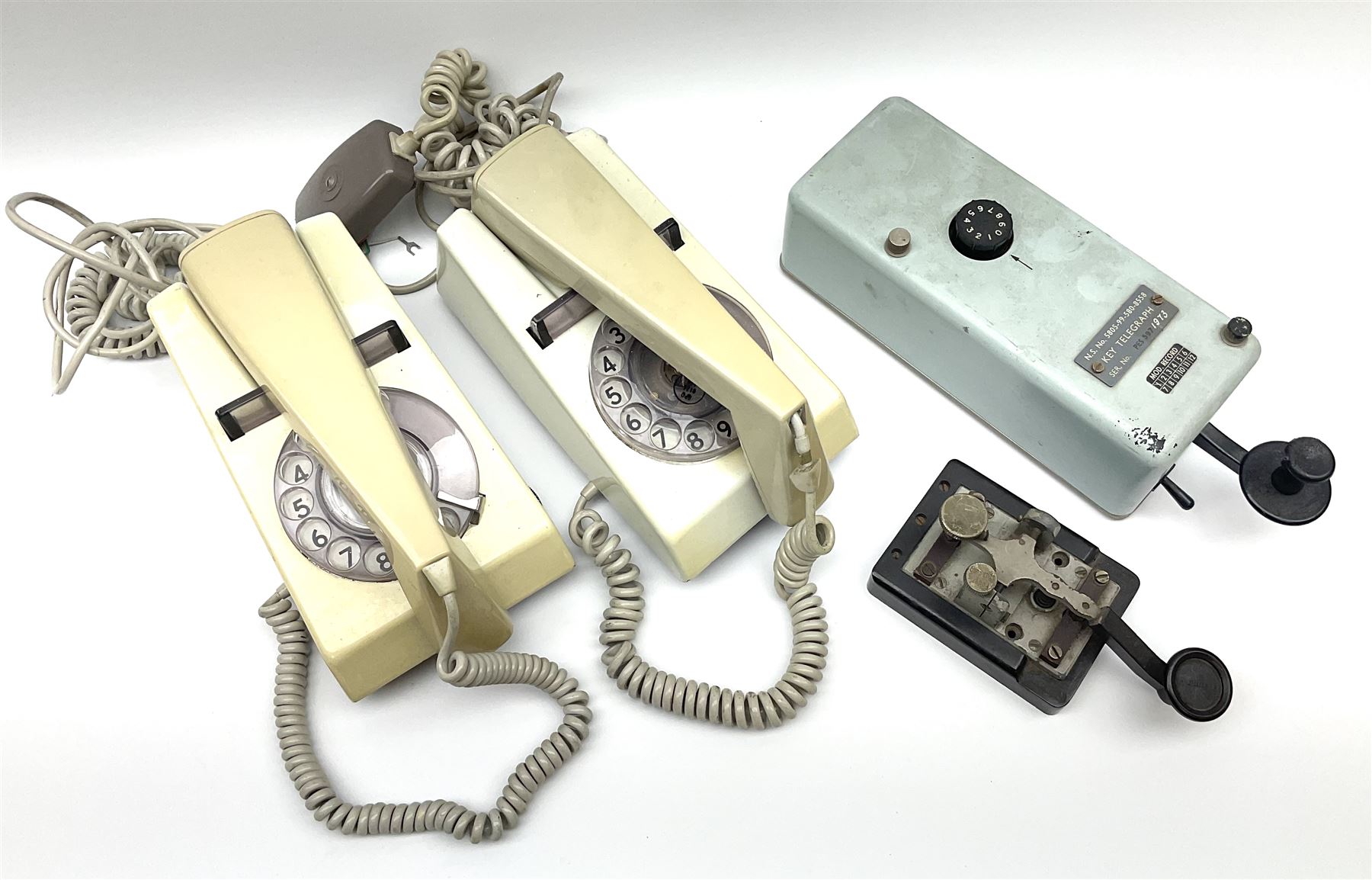 Bakelite Compact (NS) R