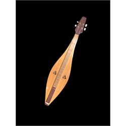Four string mountain dulcimer, L85cm