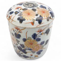 Japanese Edo period, 18th century porcelain jar and cover, decorated in the imari palette with branches of chrysanthemums, H18cm x D13.5cm 