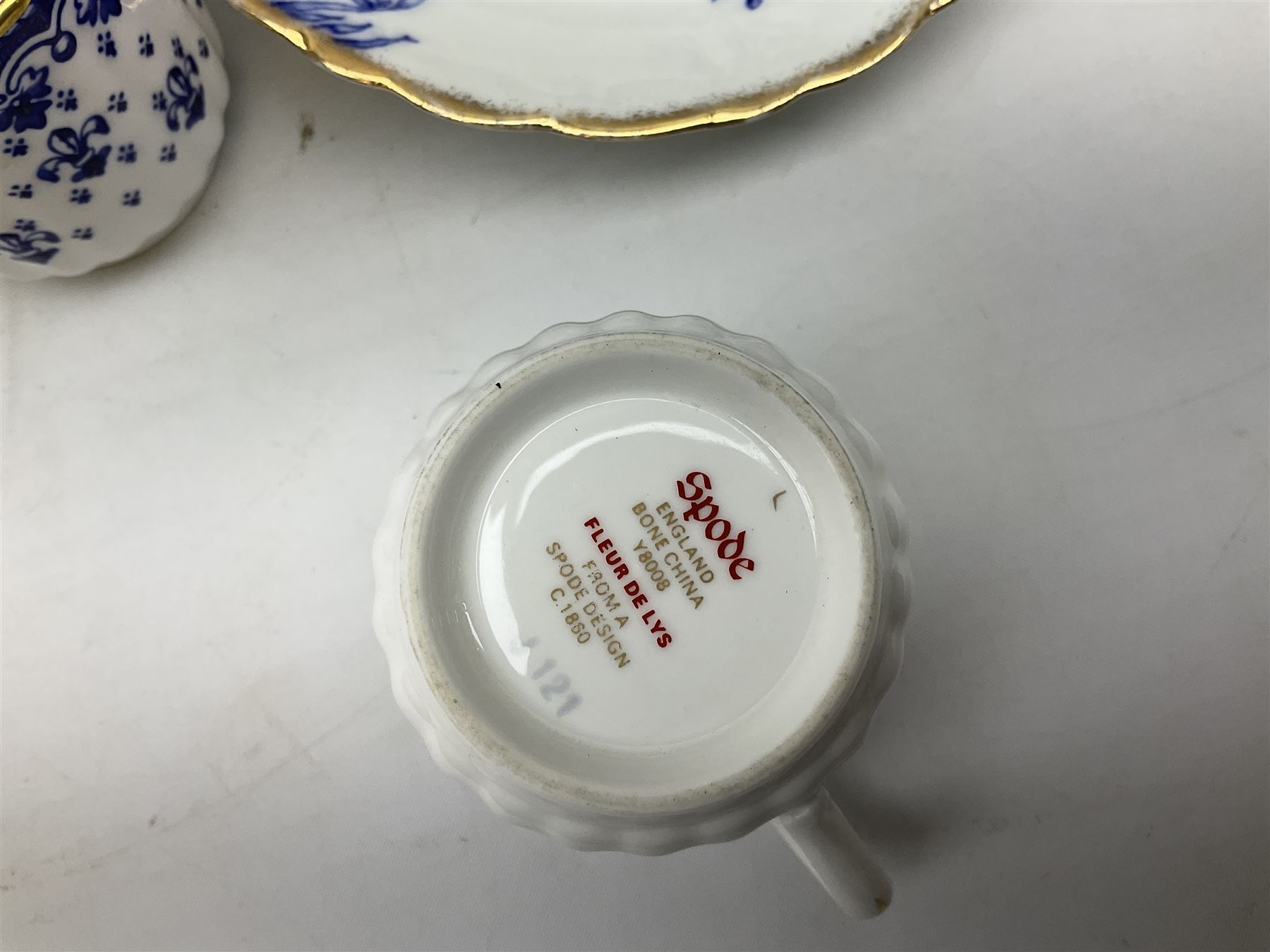 Spode Italian pattern bowl, with blue print beneath, together with a Spode Blue Tower pattern cake plate, and  other blue and white wares to include Wedgwood, Burleighware etc
