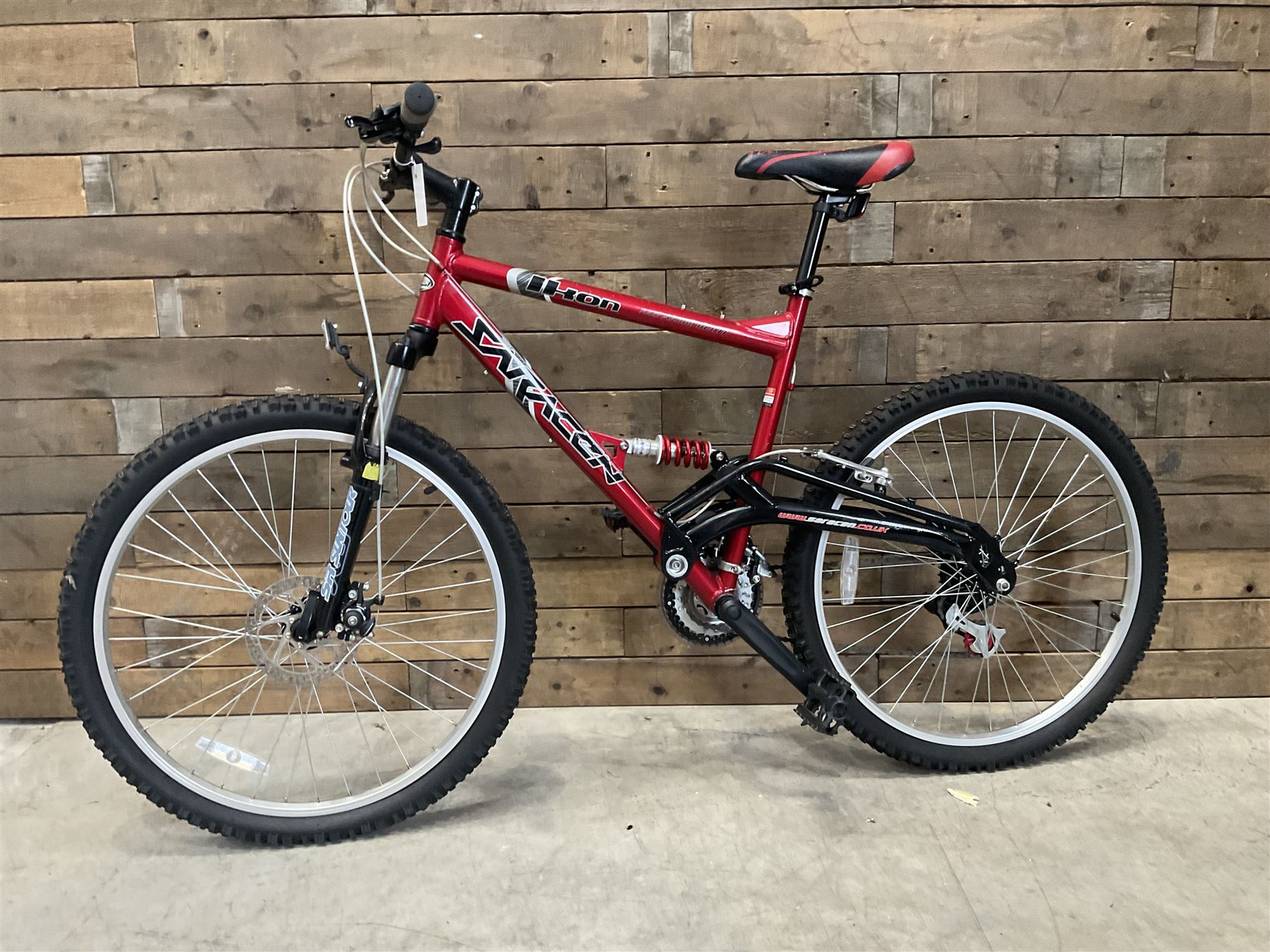 Saracen Ikon 21 speed full suspension mountain bike