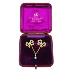 Edwardian 15ct gold turquoise and pearl double bow brooch, suspending a further turquoise and seed pearl, in velvet and silk lined case