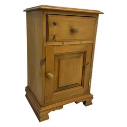 Pine chest of drawers topped with carved pediment with acorn and oak leaf motif, fitted with two short over three long drawers, standing on shaped apron base (W92, D46, H97cm); pine bedside cabinet, single drawer above paneled cupboard door enclosing open storage, shaped plinth base (W43, L32, H67cm)
