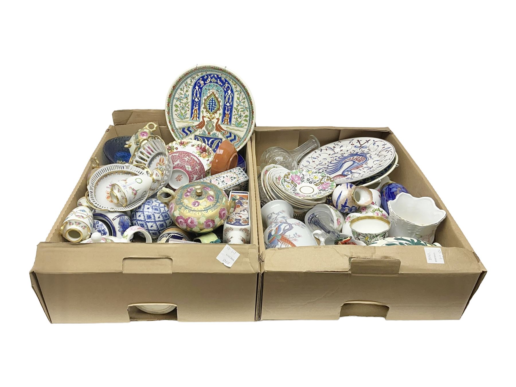 Small Royal Doulton vase, Colclough tea wares and other ceramics and collectables, in two boxes 