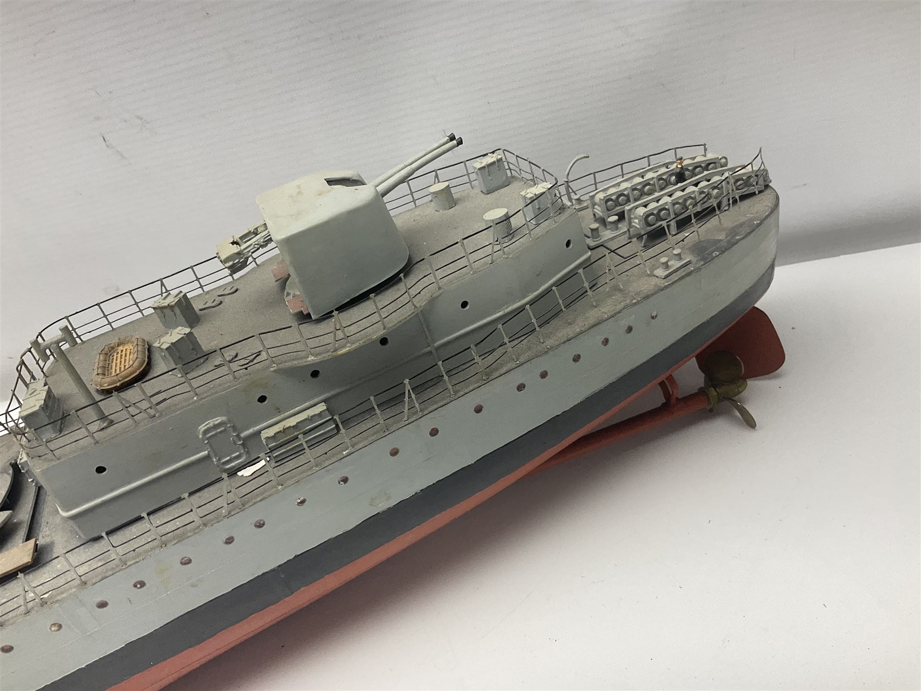 Model of the WWII K-Class Destroyer HMS Kelly, fitted with remote control equipment, untested (no controller), approximately L110cm
