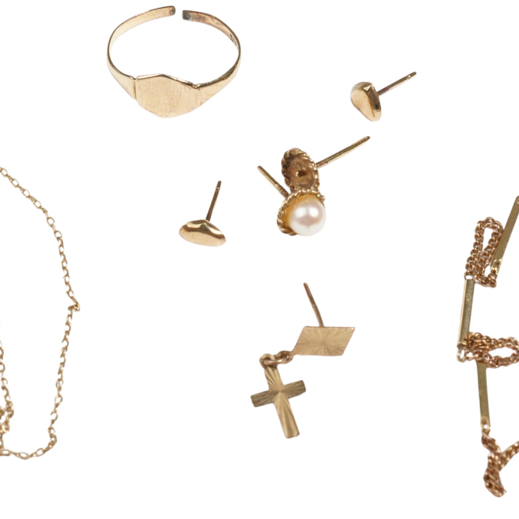 9ct gold necklace, studs and ring