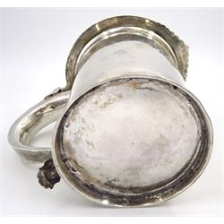 Queen Anne silver tankard, of plain tapering cylindrical form, with stepped and flat-domed cover, twit cast thumbpiece and curved handle, the body engraved with eagle crest, hallmarked Abraham Barachin, Hull, circa 1706, the body and cover stamped once with makers mark and twice with town mark, H18cm, approximate weight 21.46 ozt (667.7 grams)

