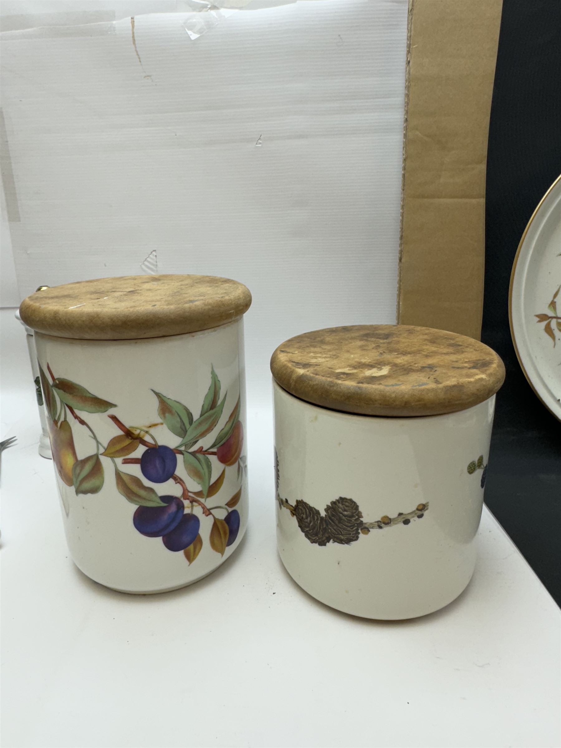 Royal Worcester Evesham pattern part dinner service, including covered jars, covered serving dishes, sauce jugs, dinner plates, side plates etc  