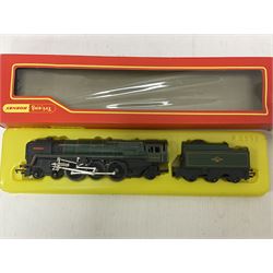 Hornby/Tri-Ang ‘00’ gauge - nine locomotives to include Britannia Class ‘Britannia’ 4-6-2 no.70000 in BR green; Class M7 4-4-0 Tank no.30027 in BR black; Princess Class ‘Princess Victoria’ 4-6-2 no.46205 in BR black; in original boxes; further loose models Princess Class ‘Princess Elizabeth’ 4-6-2 no.46201 in BR green; Class 3F 0-6-0 tank no.7606 in LMS crimson; TR double ended diesel locomotive; three further tank locomotives and one loose tender (10) 
