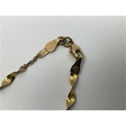 9ct gold jewellery, to include twist design herring bone link necklace, pair of textured hoop earrings and a pair of Italian horn pendant earrings