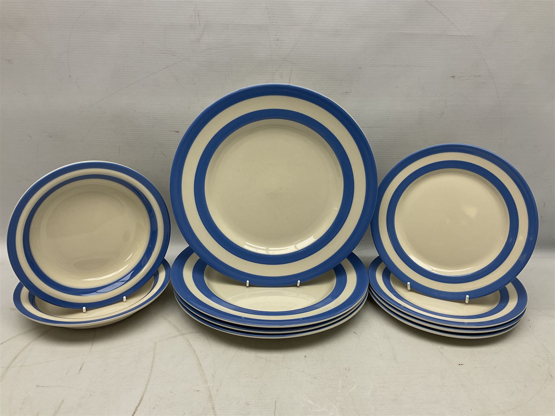 TG Green Cornish kitchen ware, to include coffee pot, pint milk jug, nine storage jars for various items, four dinner plates, etc (25)