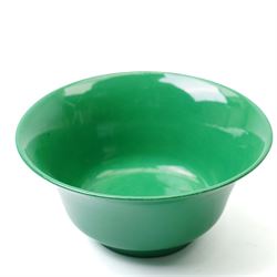 Chinese blue and white saucer dish D15cm and a white glazed bowl D15cm both from the Teksing cargo with Nagel Auctions labels and certificate and a Chinese green glazed bowl D17cm (3)