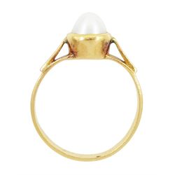 21ct gold pearl ring, single split cultured white pearl, bezel set