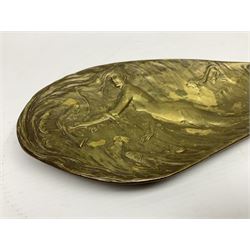 Bergman Art Nouveau bronze dish, of naturalistic shell form upon four shell feet, the centre decorated in relief with a mermaid amongst fish and sea horses, with Bergman mark and impressed Geschutzt 5070 beneath, L36cm