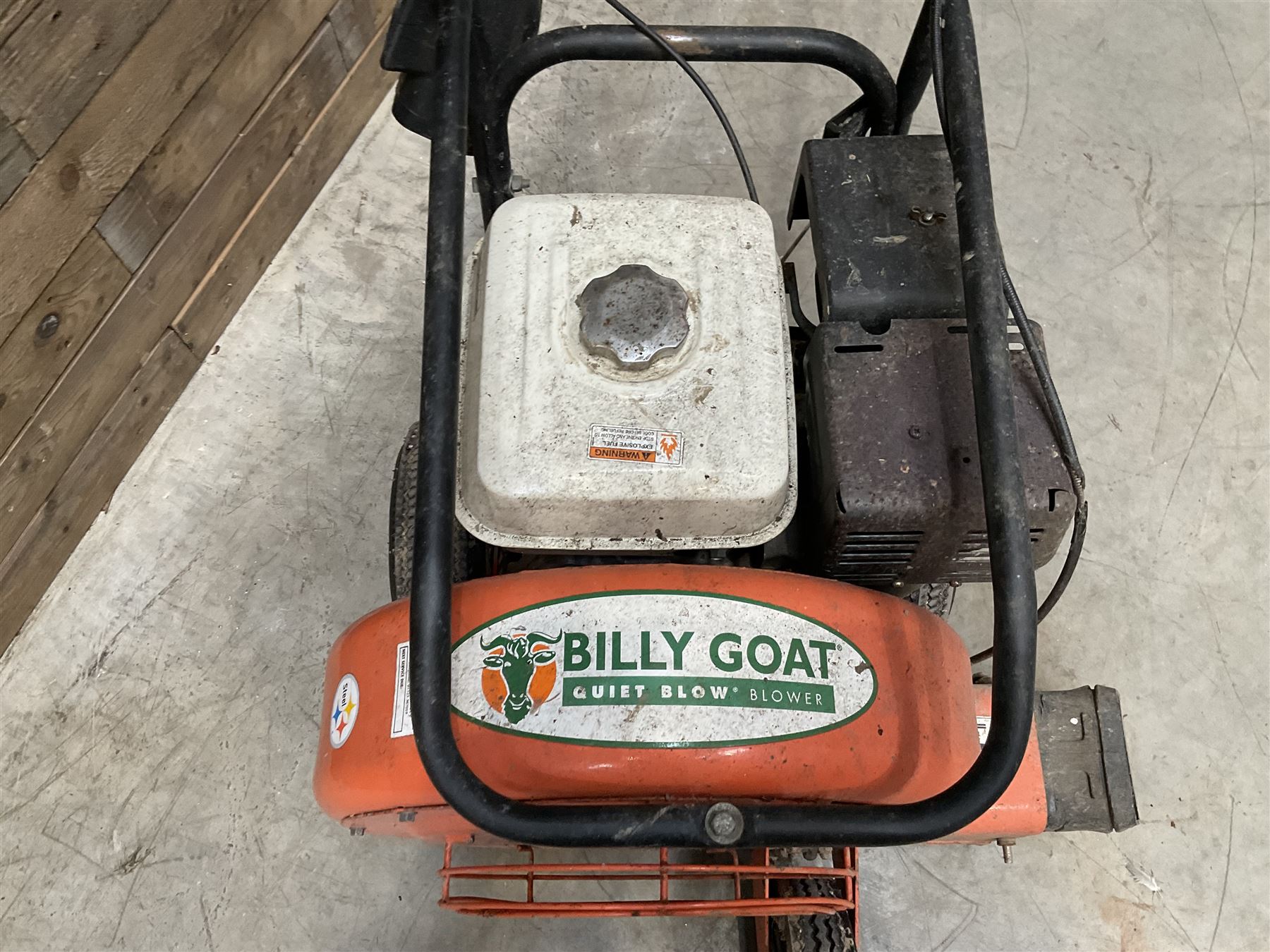 Billy Goat Quiet Blow Blower with Honda 8.0 GX240 engine 