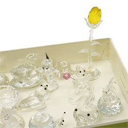Seventeen Swarovski crystal figures (17)