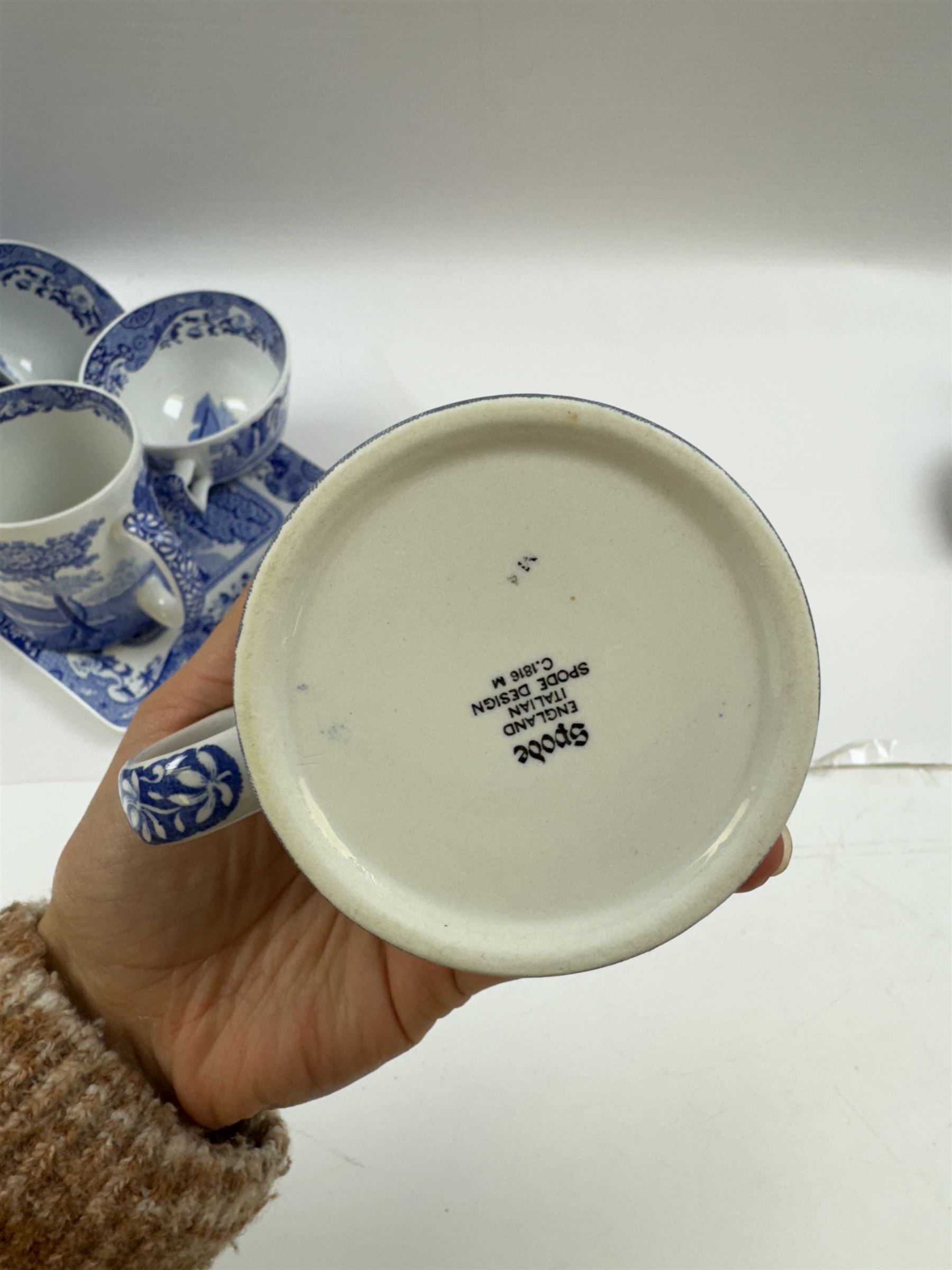 Spode Italian pattern tea service, comprising teapot, milk jug, open sucrier, six cups and saucers, two coffee cans and saucers, six dessert plates, four mugs and a sandwich plate (30) 