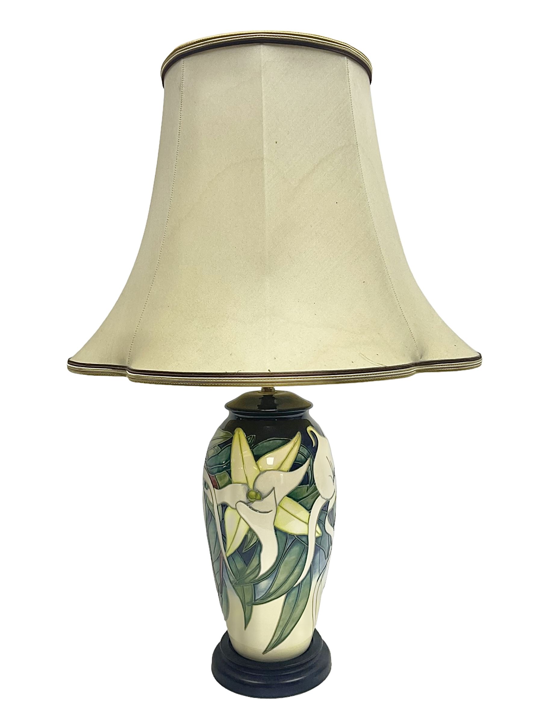 Moorcroft table lamp, Sesquipedale pattern of of baluster form, with shade  H21cm