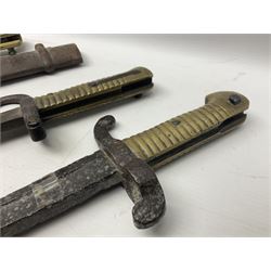 French Model 1874 Epee bayonet marked Oulle 1876 in associated scabbard; Model 1866 sabre bayonet in cut-down sword scabbard; and Model 1842/59 sabre bayonet in relic condition (3)