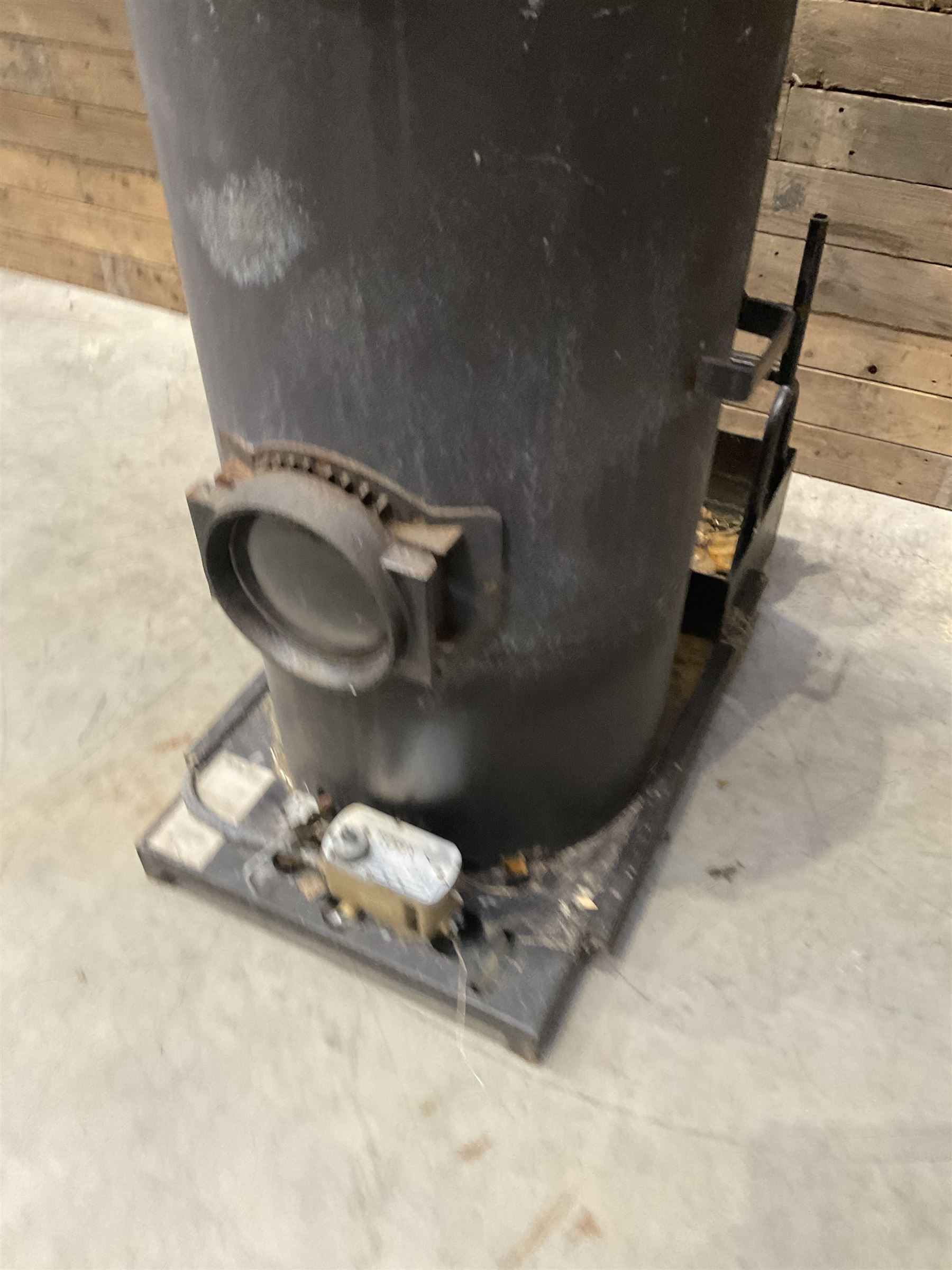 Deville Polle de Campagne 9253.0 multi fuel heater 