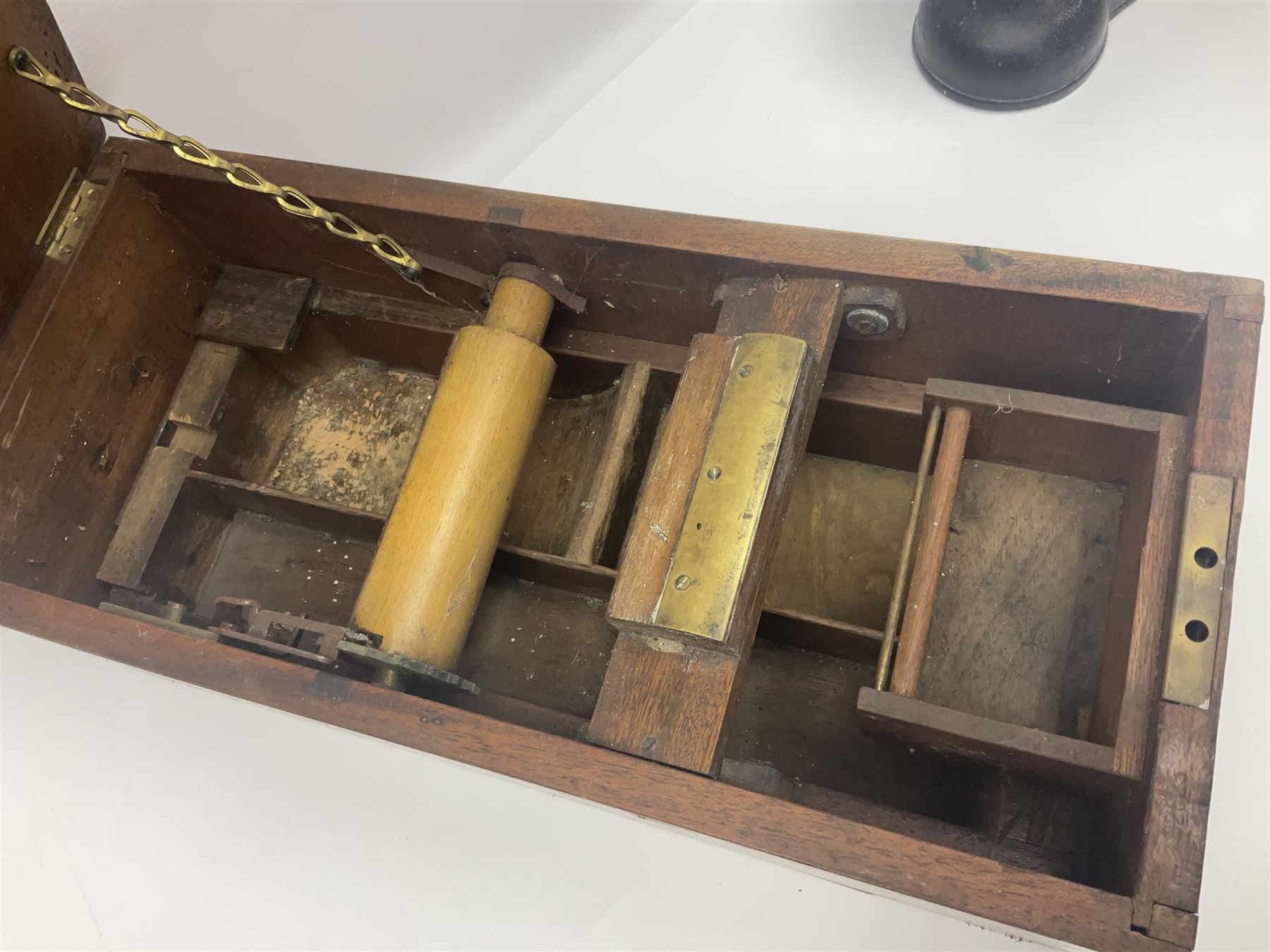 Wooden Gledhill till with paper labels to interior and a set of Salter scales with weights, till H17cm