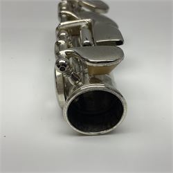 Earlham silver plated three-piece flute, serial no.940562; in fitted carrying case