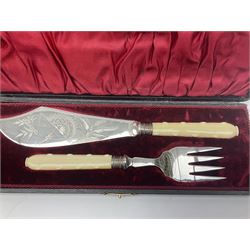 Quantity of silver plate to include cased silver plated fish knife and fork with hallmarked silver ferrules, teapots, etc