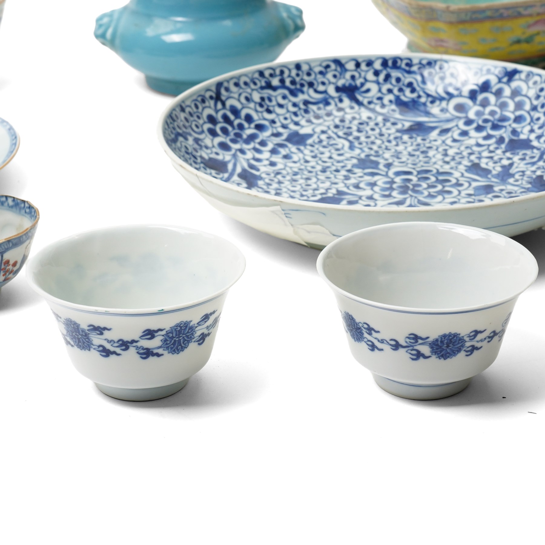 Collection of Chinese ceramics, including a famille rose vase, with apocryphal Qianlong marks to base, 18th century blue and white plate, two blue and white cups, Kangxi bowl (a/f), and others (10)