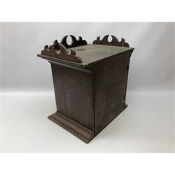 King Edward cigars countertop display advertising cabinet, with 'King Edwards Cigars' upon the glass and back opening door, H45cm, L42cm