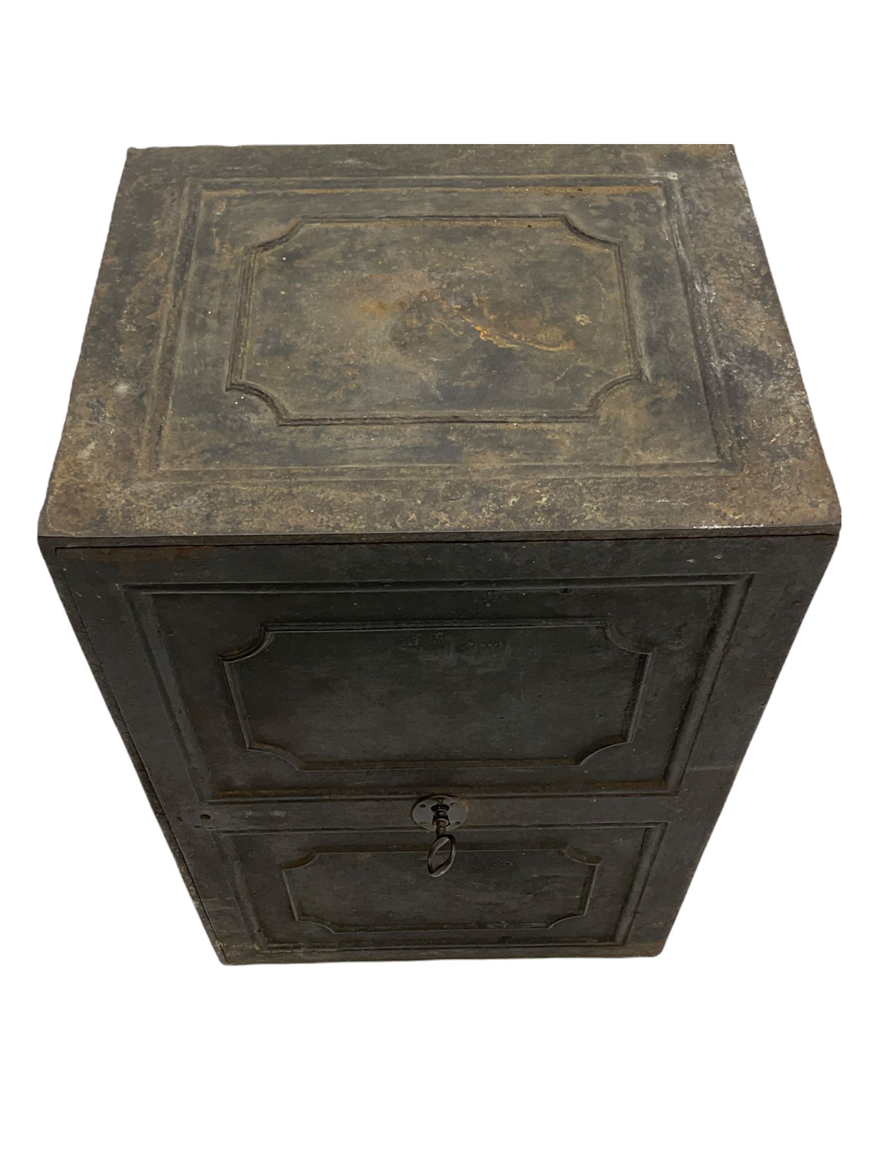 Early 19th century cast iron safe strong box, with key, two internal drawers