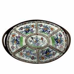 Booths Hors d'Oeuvres or supper set decorated in the Pompadour pattern, comprising seven dishes upon wooden tray L42.5cm, together with a bowl, D11.5cm, and six side plates, D19cm. 