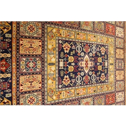  Square Persian rug, blue ground, red border, W275cm, L267cm  