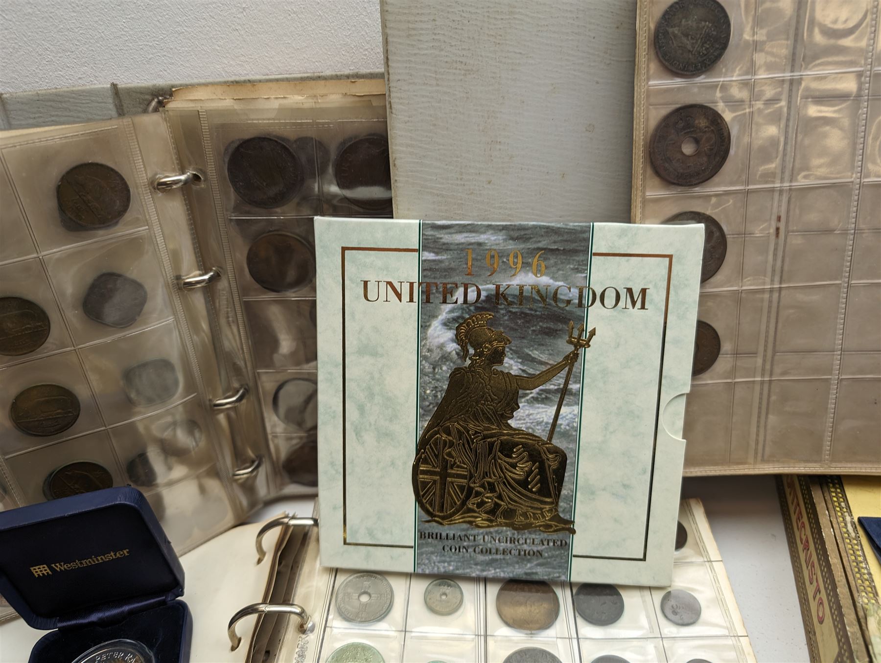 Great British and World coins, including 1996 brilliant uncirculated coin collection in card folder, 1998 proof coin set in blue display with certificate, commemorative crowns, 1953 unofficial year set in plastic holder, pre-decimal coinage, pre-Euro coinage etc, housed in various ring binder folders and loose