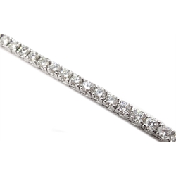 18ct white gold round brilliant cut diamond bracelet, stamped 750, diamond total weight 7.00 carat  [image code: 2mc]  