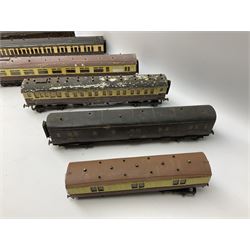 '0' gauge - eight early 20th century scratch-built coaches with GWR livery including three restaurant cars, newspaper van, luggage/guards van etc
