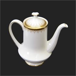 Paragon 'Athena' pattern tea and dinner service, comprising coffee pot, coffee cups, tureen, dinner plates, side plates, etc