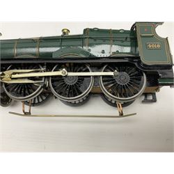 Oakville Kits '0' gauge - constructed and painted Great Western Star Class 4-6-0 locomotive 'Knight of the Golden Fleece' No.4016 and tender; in original kit box with paperwork