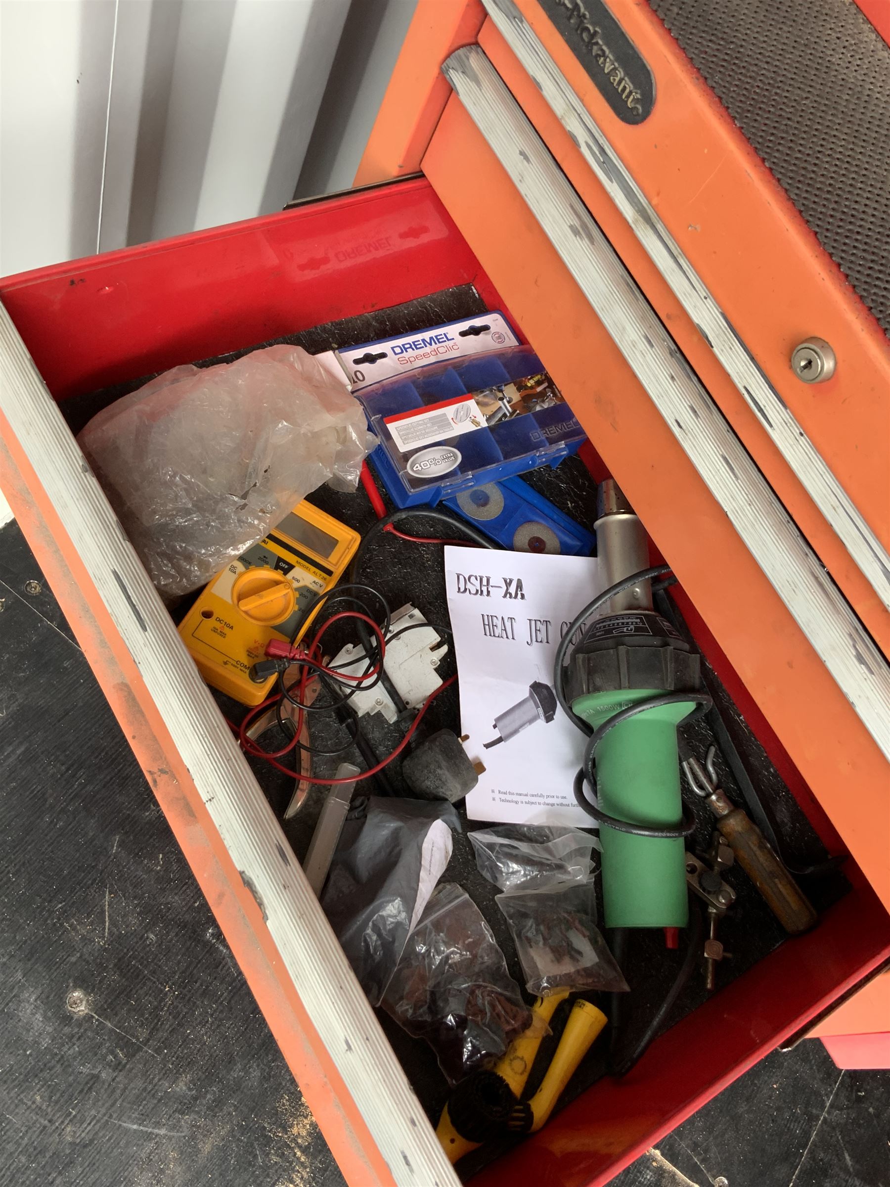 Sykes Pickavant tool chest with content  - THIS LOT IS TO BE COLLECTED BY APPOINTMENT FROM DUGGLEBY STORAGE, GREAT HILL, EASTFIELD, SCARBOROUGH, YO11 3TX