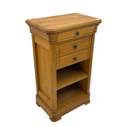 Clemence Richards - oiled oak pedestal shelf and drawer unit, fitted with three drawers