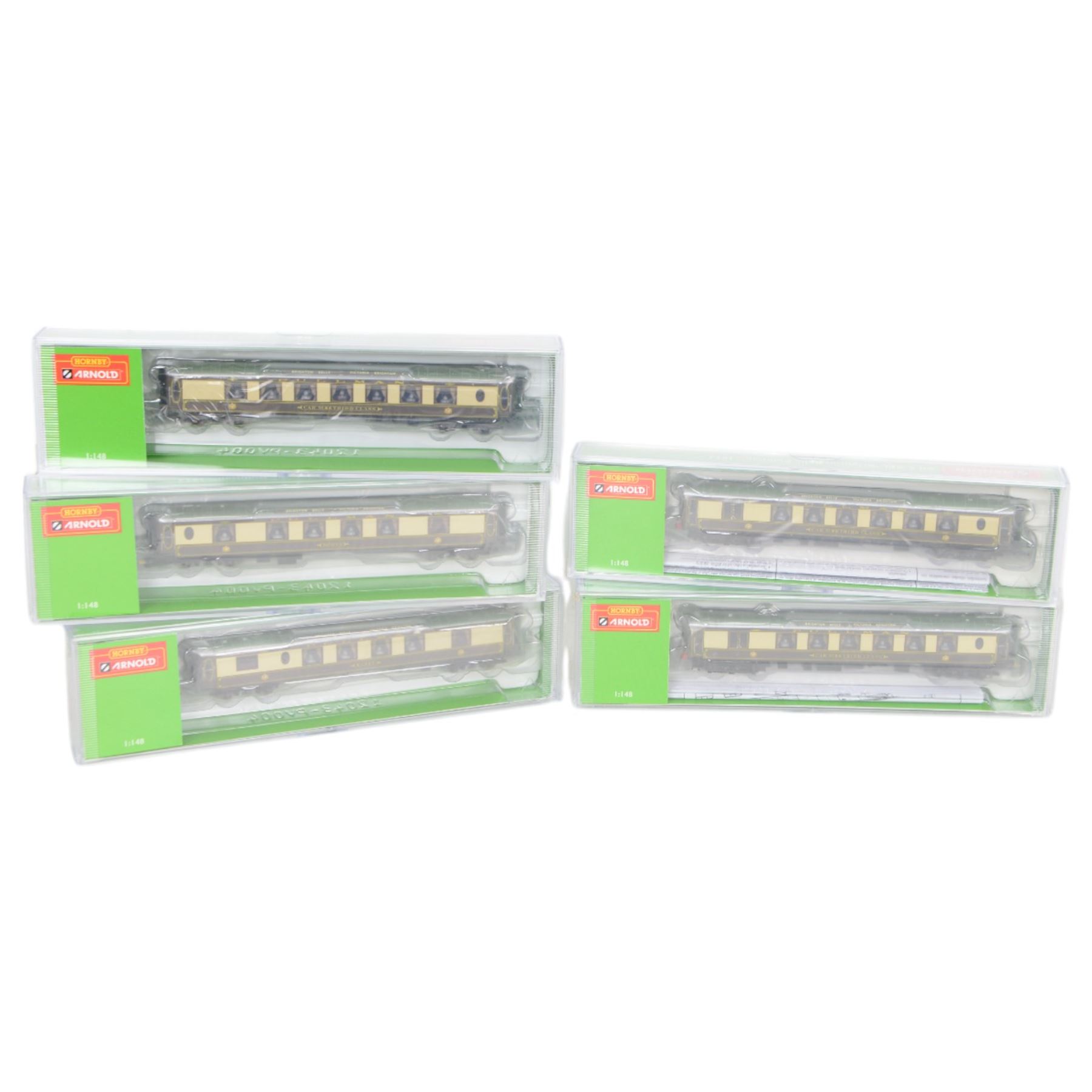 Two Hornby Arnold 'N' gauge SR 5-BEL car packs, comprising HN3500 Brighton Belle Pullman 1934 3-Car Pack and HN3000 Brighton Belle Pullman 1934 2-Car Pack, both boxed