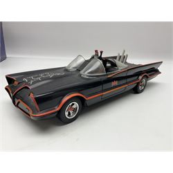 Hot Wheels 1:18 scale ‘1966 TV Series Batmobile’ signed by Adam West and Burt Ward, no. 365/1000, with original box and certificate of authenticity