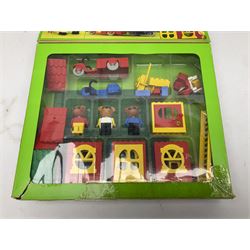 Lego Fabuland - twelve 1980s sets nos.3641, 3644, 3645, 3654, 3659, 3660, 3662, 3664, 3666, 3667, 3668 and 3669; all boxed (12)