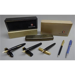  Writing Instruments - Five Sheaffer pens Triumph 444 fountain pen with '14K' gold nib and matching ballpoint pen, balance lifetime fountain pen with '14K' gold nib, ballpoint pen and a 'no nonsense' fountain pen (5)  