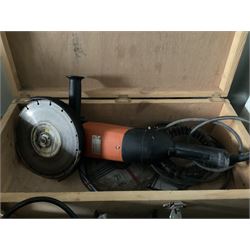 Sip Merlin 210 arc welder, welding mask, angle grinder with grinding discs - THIS LOT IS TO BE COLLECTED BY APPOINTMENT FROM DUGGLEBY STORAGE, GREAT HILL, EASTFIELD, SCARBOROUGH, YO11 3TX