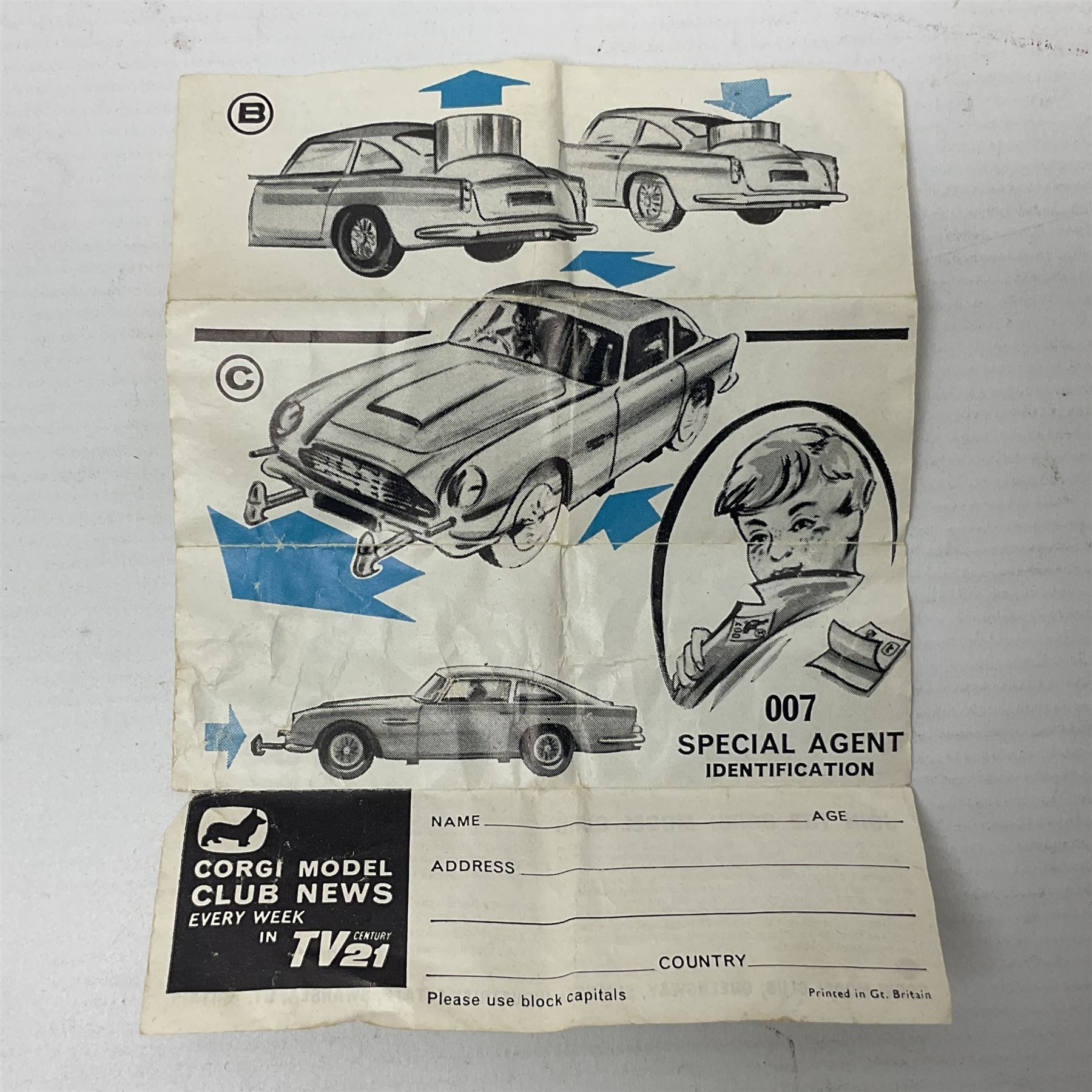 Corgi die-cast model No.261 Special Agent 007 James Bond's Aston Martin D.B.5. from the James Bond film 