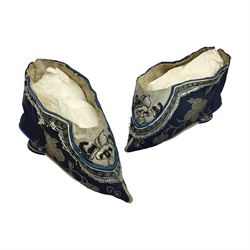  Pair of Chinese silk embroidered lotus shoes, for bound feet, a blue ground with floral detailing L15cm